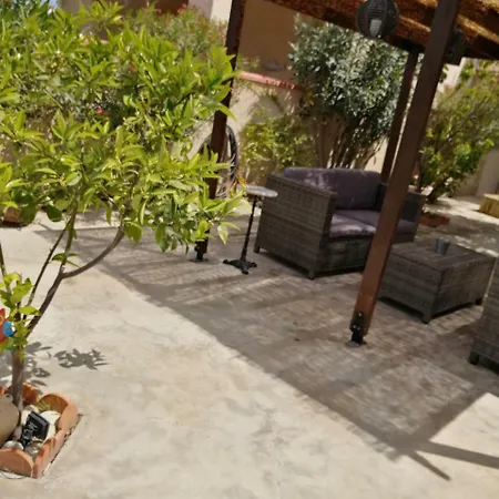 펜션 Lemon Tree Courtyard