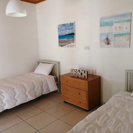 Lemon Tree Courtyard * 라르나카