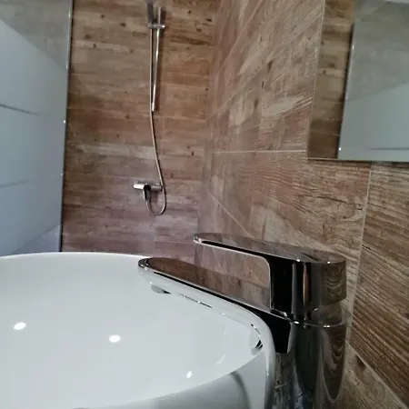 펜션 Lemon Tree Courtyard 라르나카