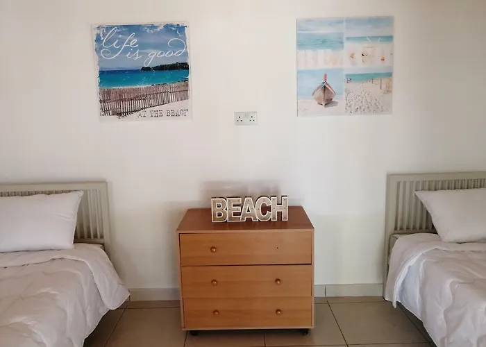 Lemon Tree Courtyard * Ларнака