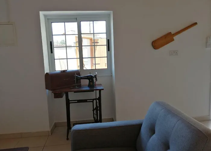 Lemon Tree Courtyard * Ларнака