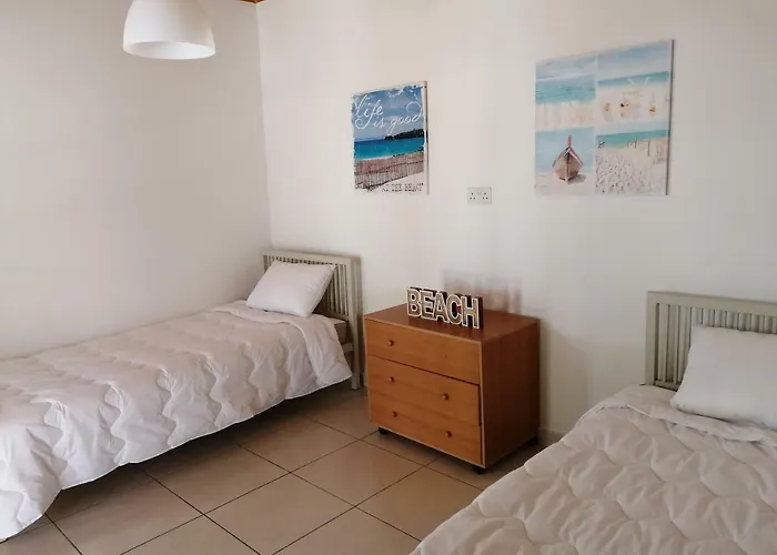 Lemon Tree Courtyard * Ларнака