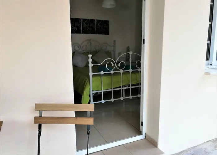 Lemon Tree Courtyard Ларнака