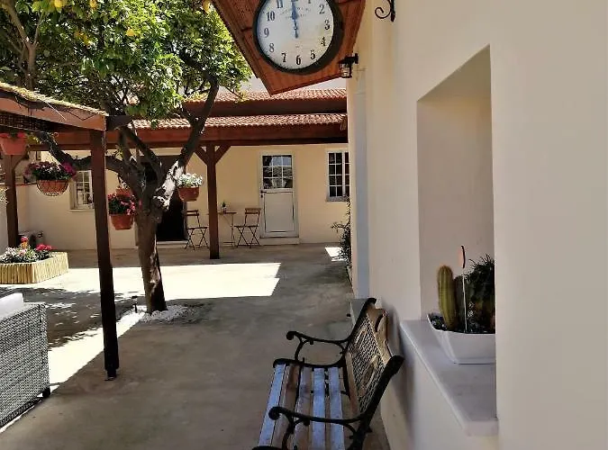 Lemon Tree Courtyard * Ларнака