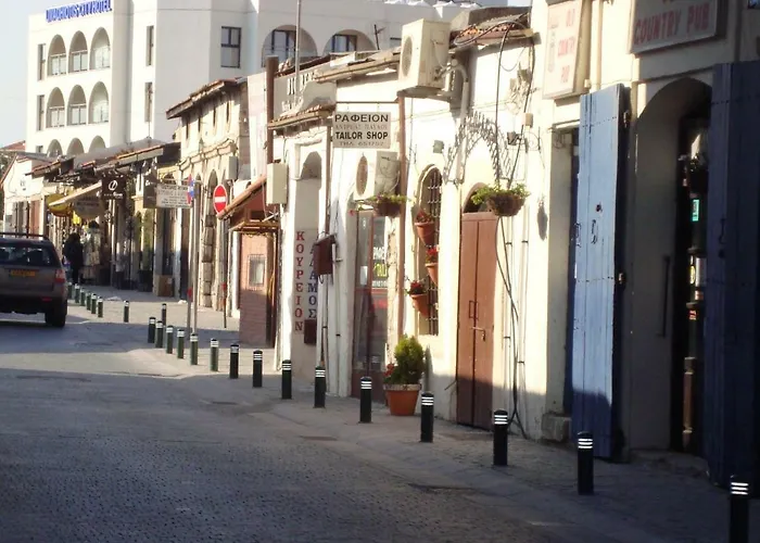 Lemon Tree Courtyard Дом отдыха Ларнака