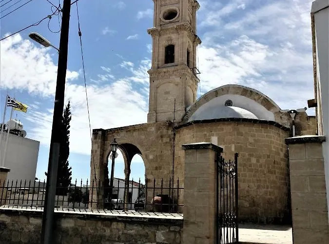 Lemon Tree Courtyard * Ларнака