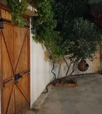 Lemon Tree Courtyard Dom wakacyjny