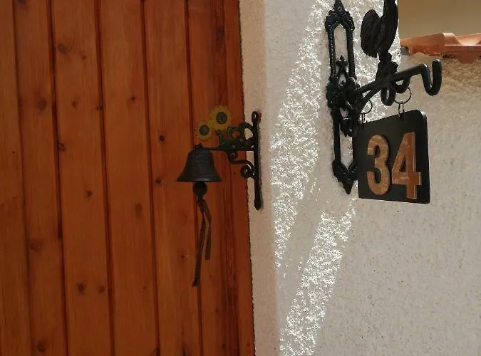 Holiday home Lemon Tree Courtyard *