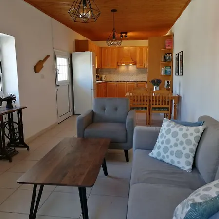 Lemon Tree Courtyard Σπίτι διακοπών Λάρνακα