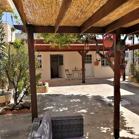 Lemon Tree Courtyard Σπίτι διακοπών